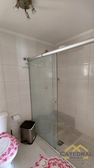 Apartamento à venda com 2 quartos, 66m² - Foto 12