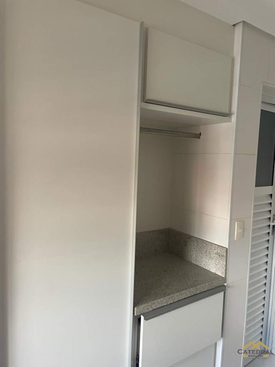 Apartamento à venda com 3 quartos, 157m² - Foto 9