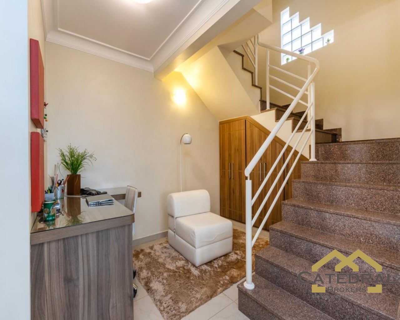 Apartamento à venda com 2 quartos, 100m² - Foto 4