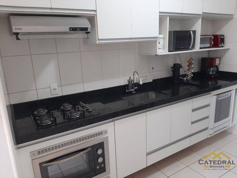 Apartamento à venda com 2 quartos, 75m² - Foto 12