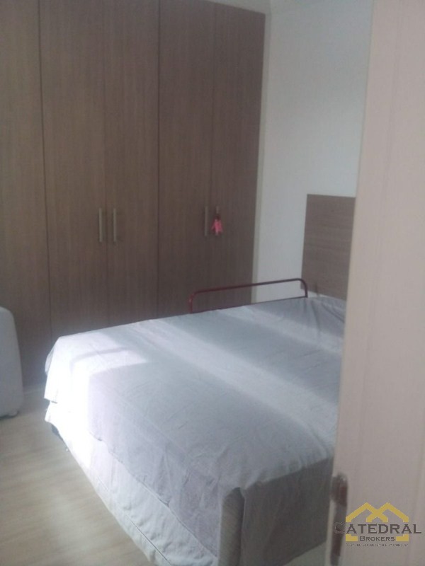 Apartamento à venda com 3 quartos, 77m² - Foto 27