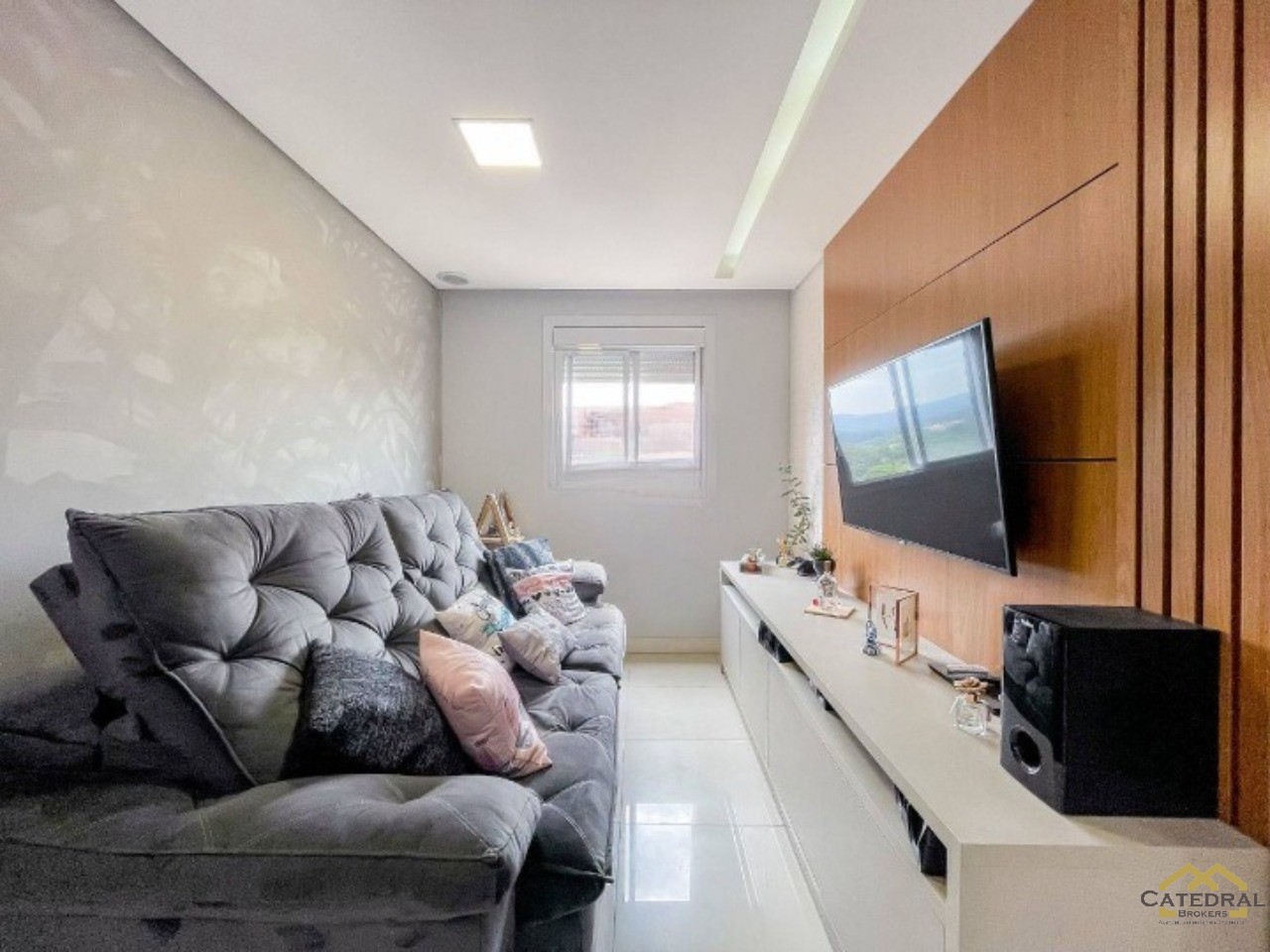 Apartamento à venda com 3 quartos, 77m² - Foto 9