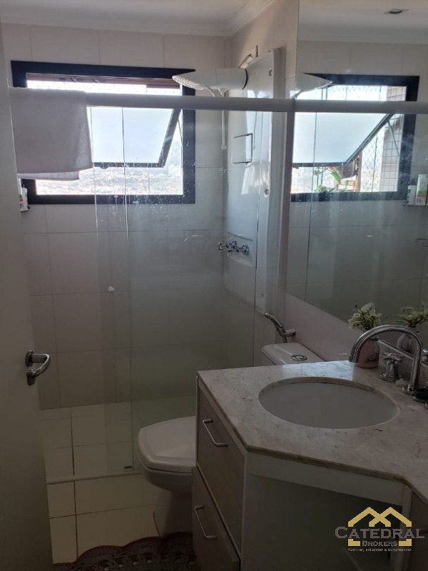 Apartamento à venda com 3 quartos, 127m² - Foto 11