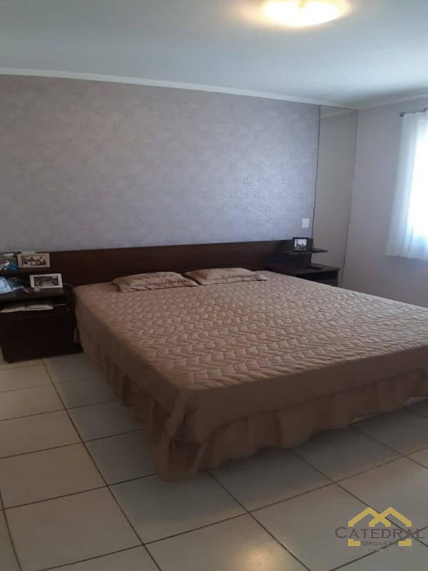 Apartamento à venda com 2 quartos, 75m² - Foto 18