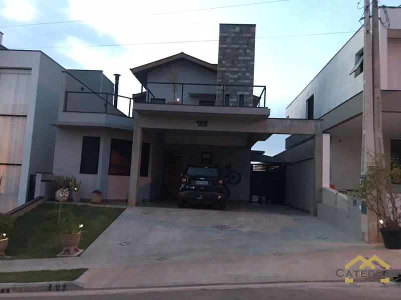 Casa de Condomínio à venda com 2 quartos, 250m² - Foto 1