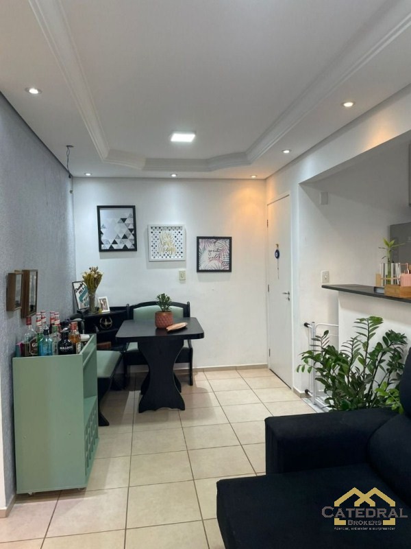 Apartamento à venda com 2 quartos, 52m² - Foto 2