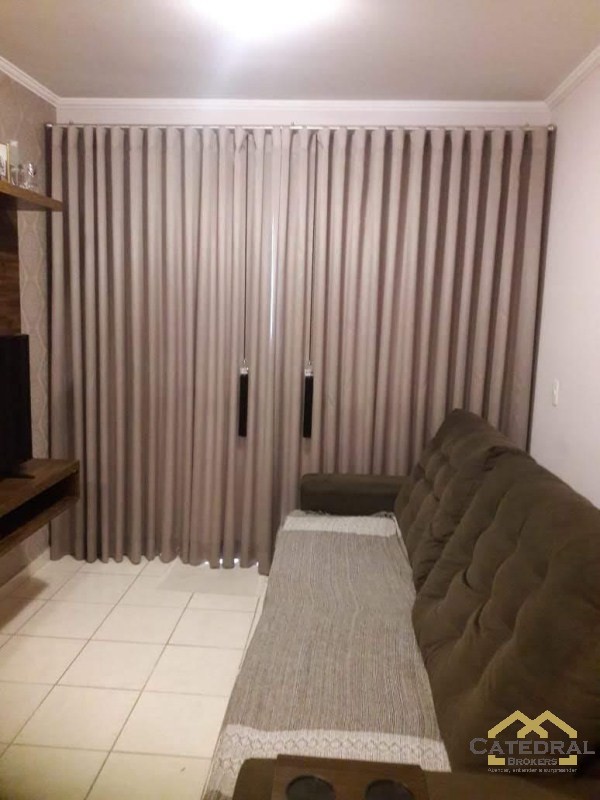 Apartamento à venda com 2 quartos, 75m² - Foto 4