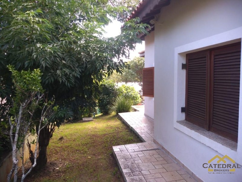 Casa à venda com 3 quartos, 1100m² - Foto 6