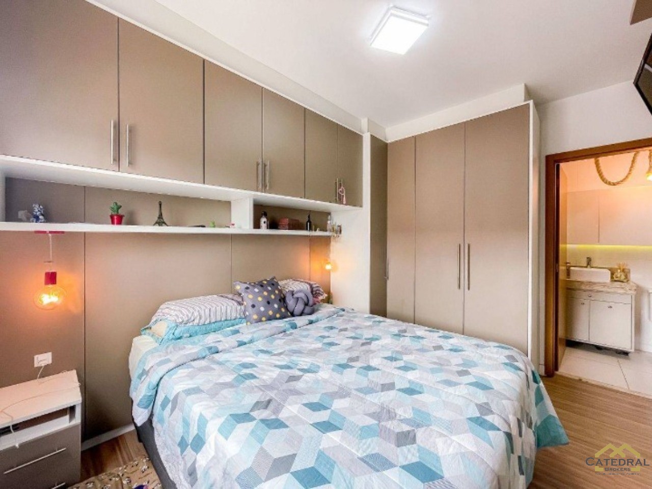 Apartamento à venda com 3 quartos, 77m² - Foto 17