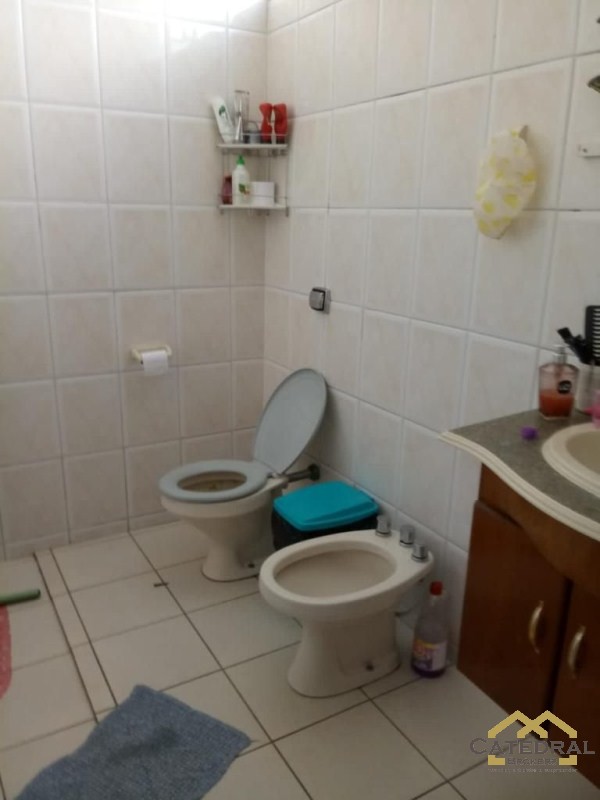 Casa à venda com 4 quartos, 150m² - Foto 15