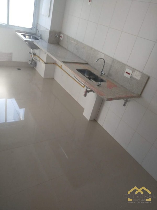 Apartamento à venda com 3 quartos, 83m² - Foto 5