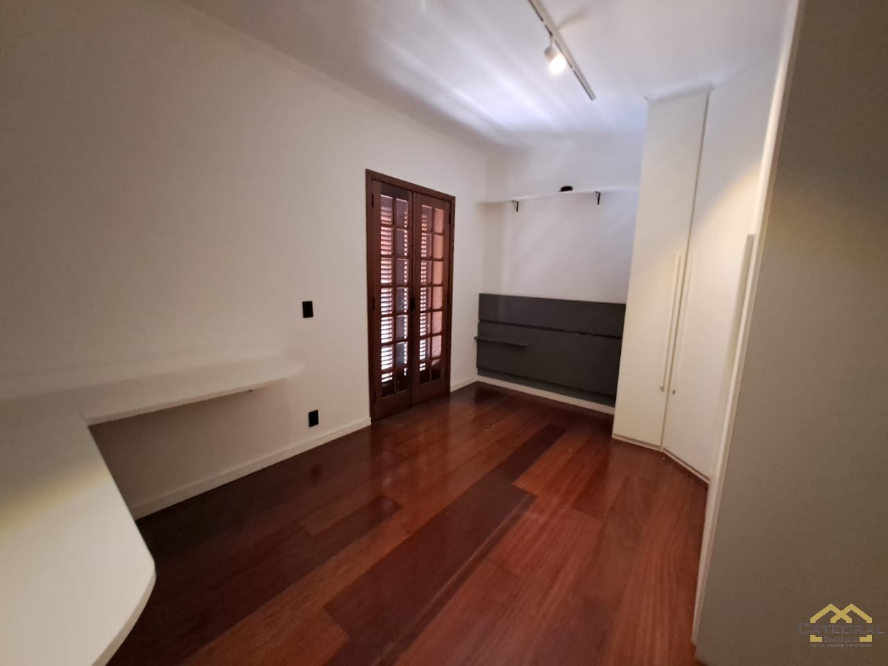 Sobrado à venda com 3 quartos, 433m² - Foto 13