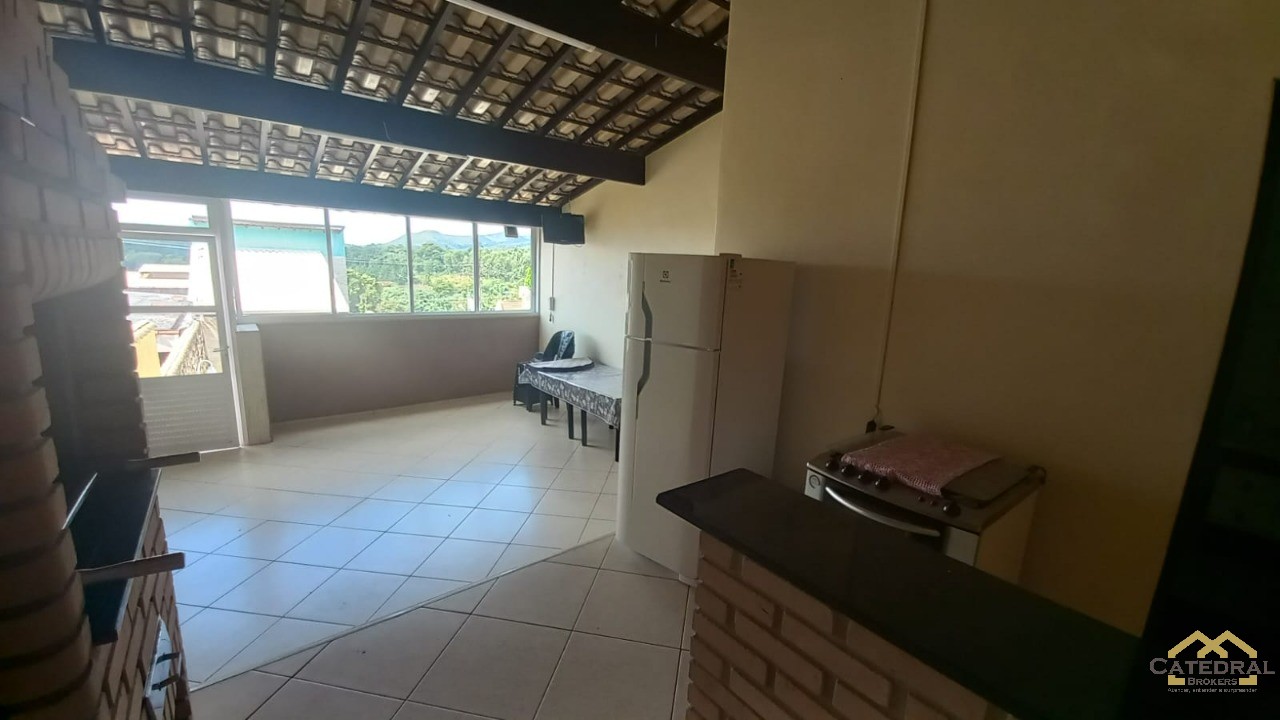 Casa à venda com 2 quartos, 170m² - Foto 11