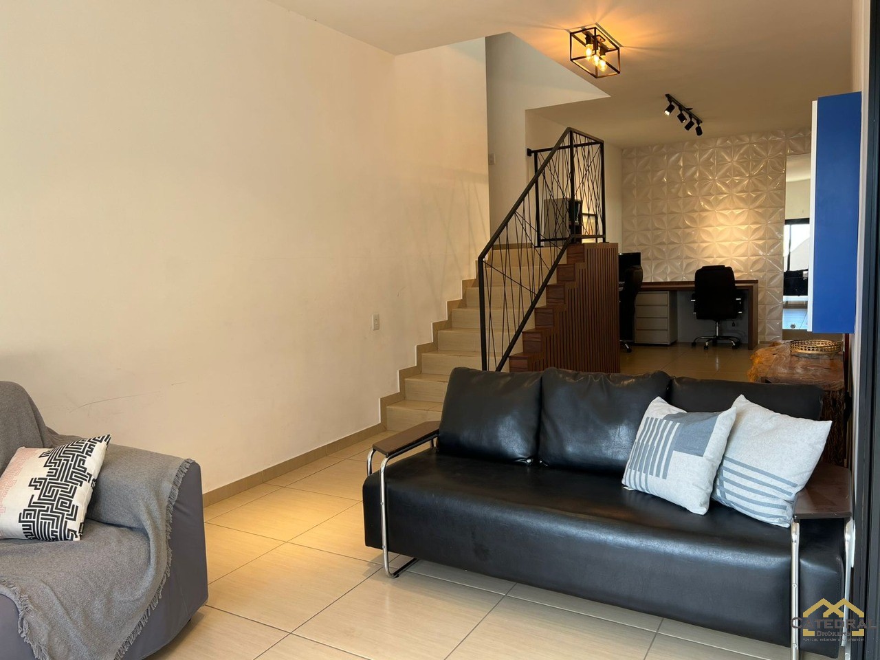 Casa para alugar com 3 quartos, 207m² - Foto 12