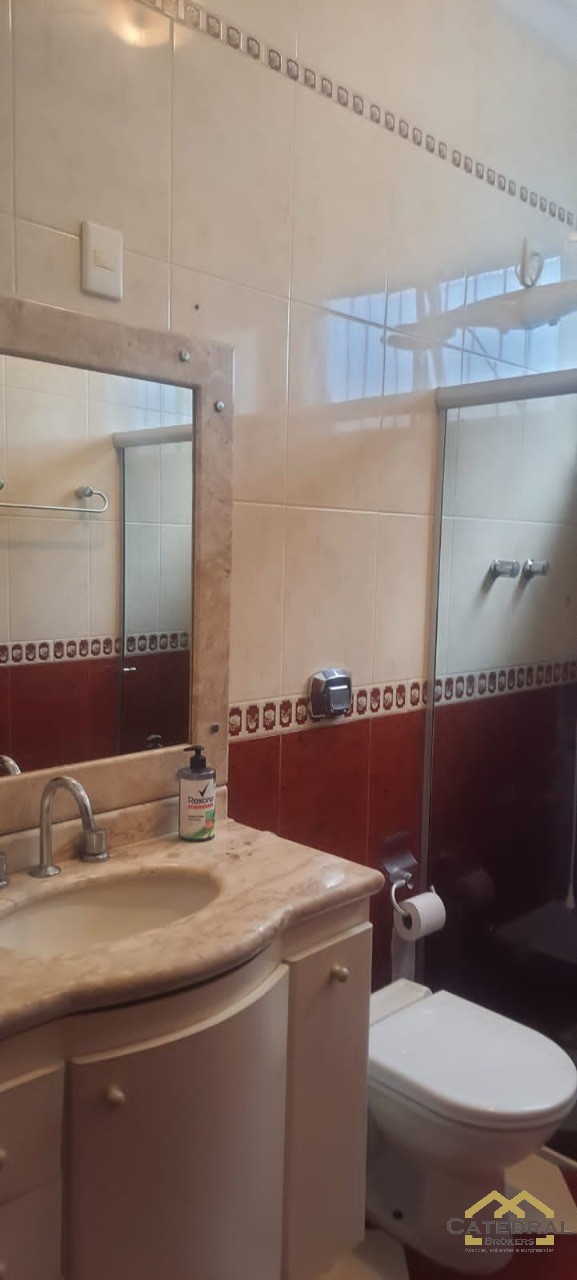 Casa à venda com 3 quartos, 300m² - Foto 17