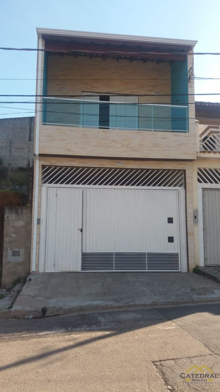 Casa à venda com 2 quartos, 170m² - Foto 1