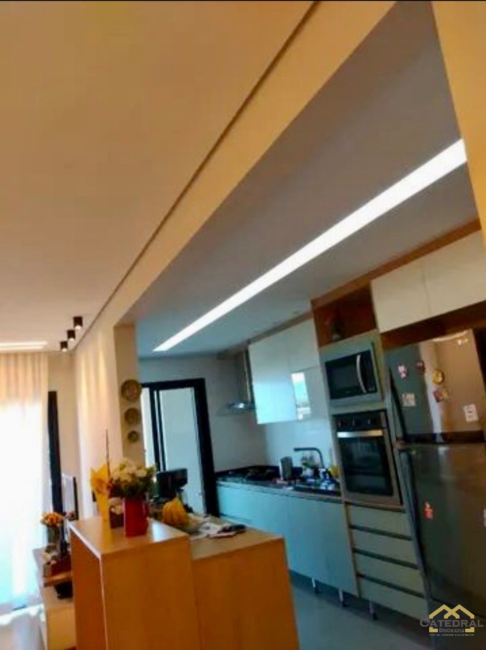 Apartamento à venda com 3 quartos, 113m² - Foto 1