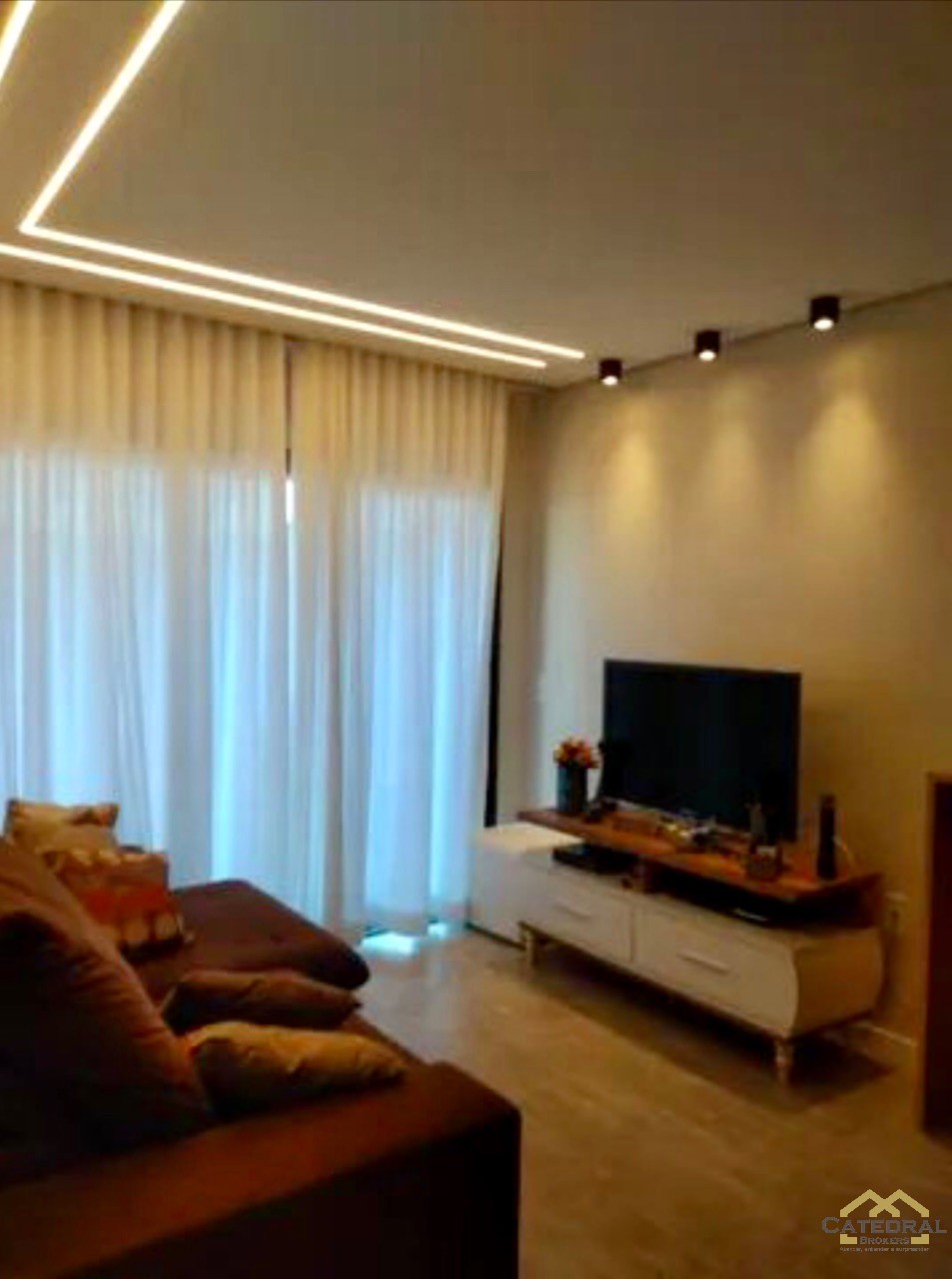 Apartamento à venda com 3 quartos, 113m² - Foto 3