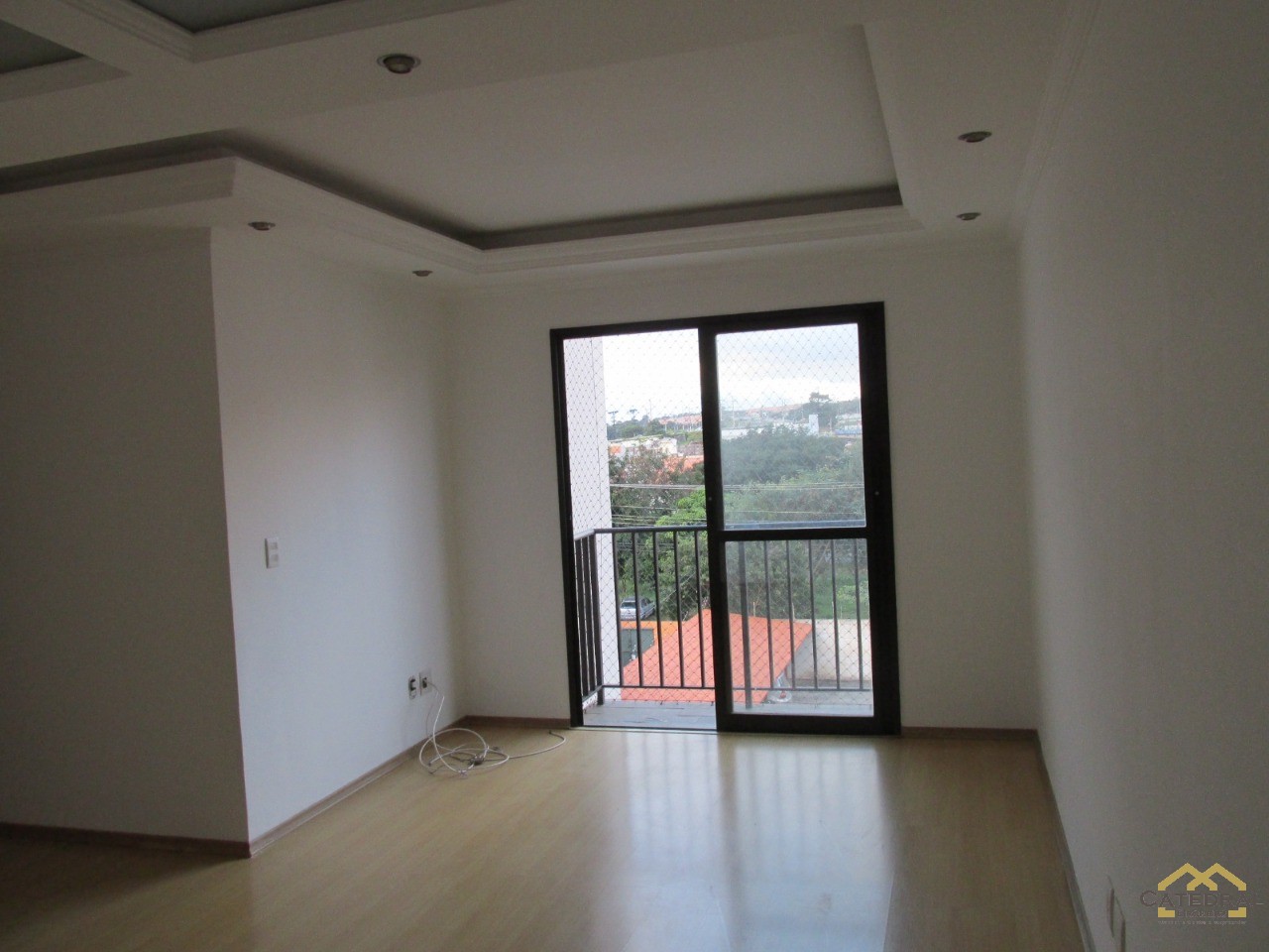 Apartamento à venda com 3 quartos, 75m² - Foto 1