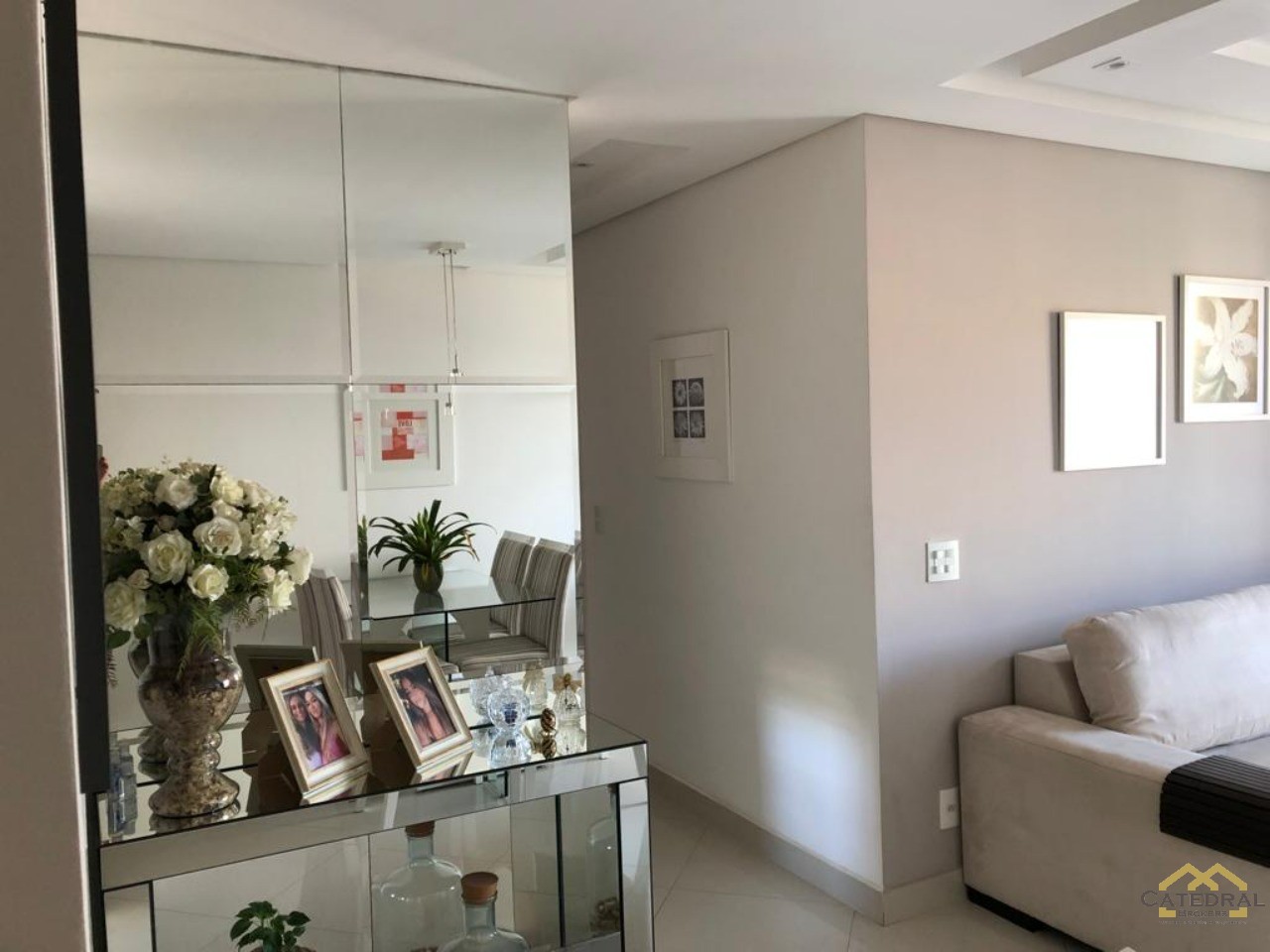 Apartamento à venda com 2 quartos, 80m² - Foto 4