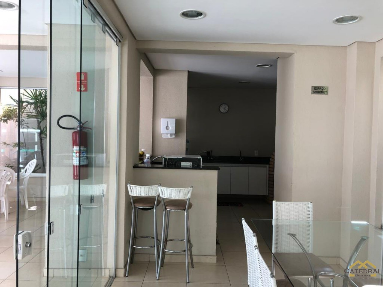 Apartamento à venda com 2 quartos, 80m² - Foto 35