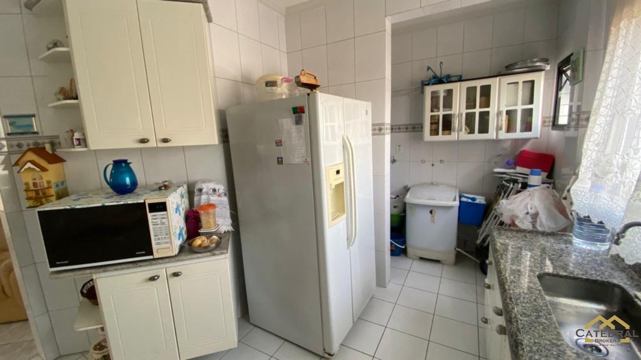 Apartamento à venda com 3 quartos, 125m² - Foto 9