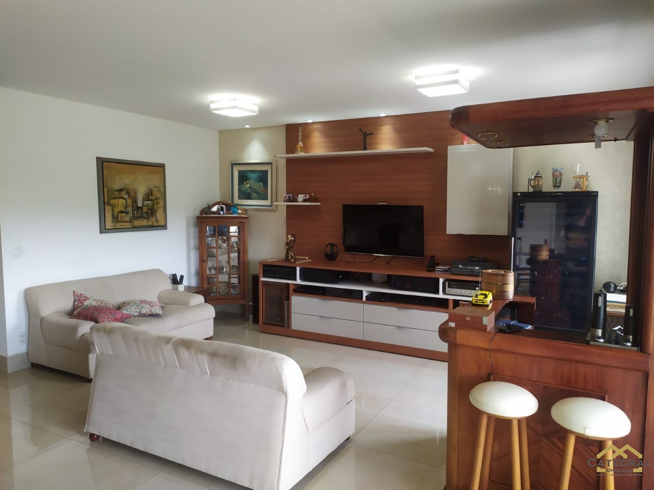 Apartamento à venda com 3 quartos, 164m² - Foto 3