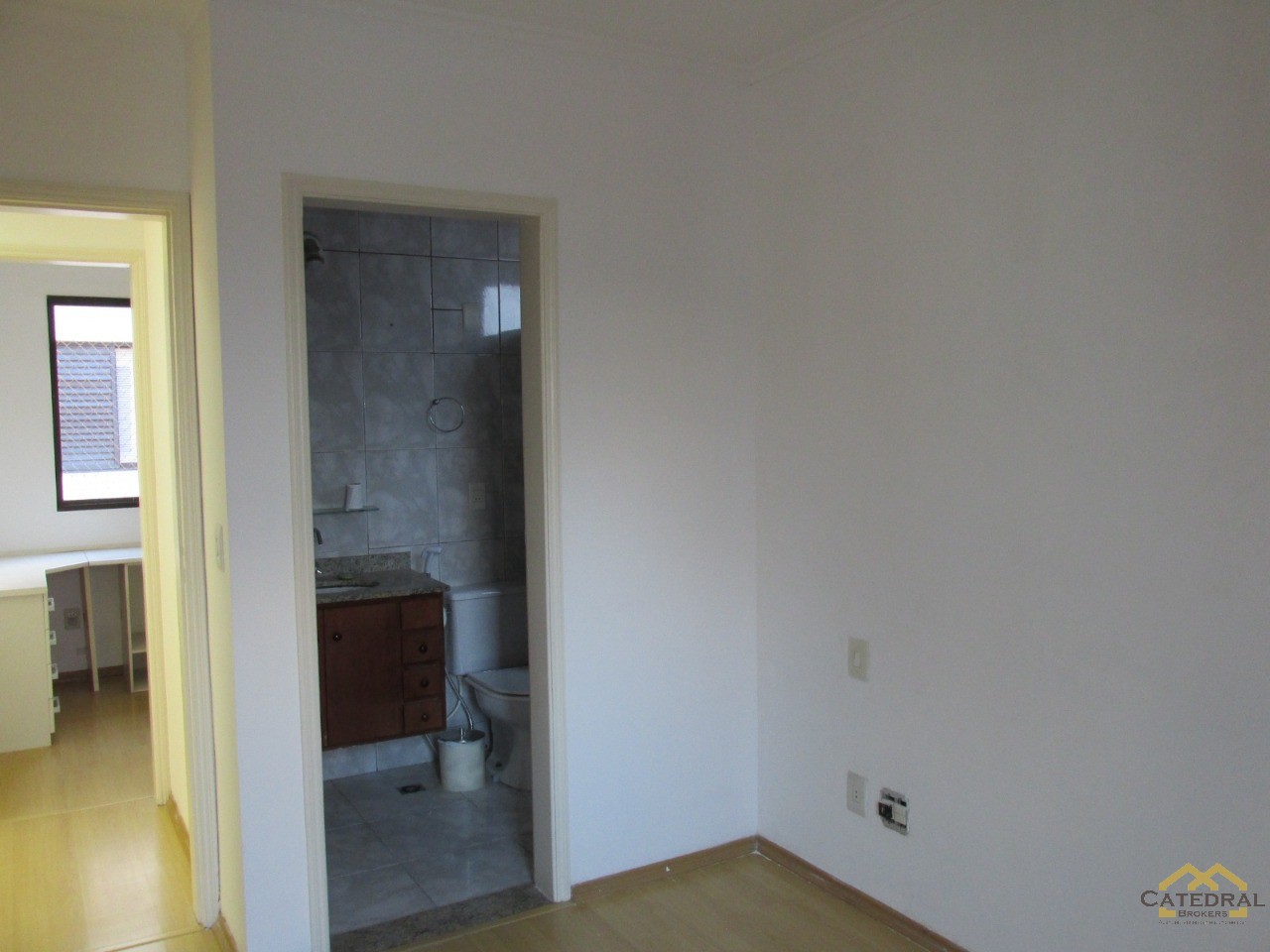 Apartamento à venda com 3 quartos, 75m² - Foto 6