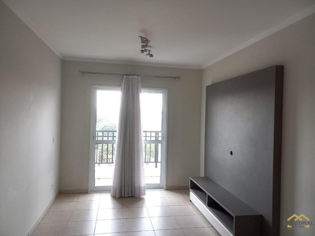 Apartamento à venda com 3 quartos, 91m² - Foto 2