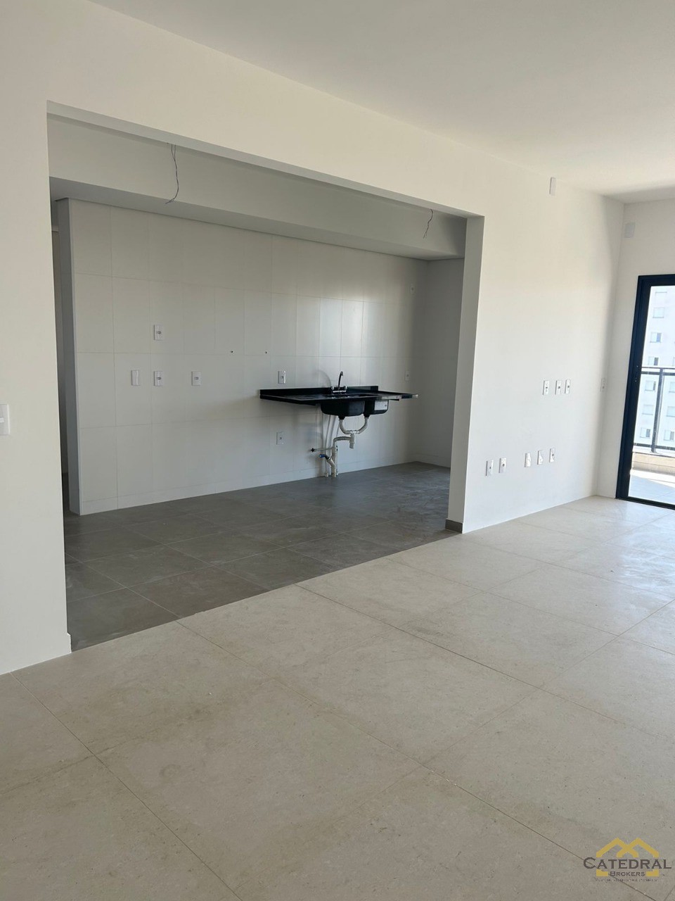 Apartamento para alugar com 3 quartos, 143m² - Foto 11