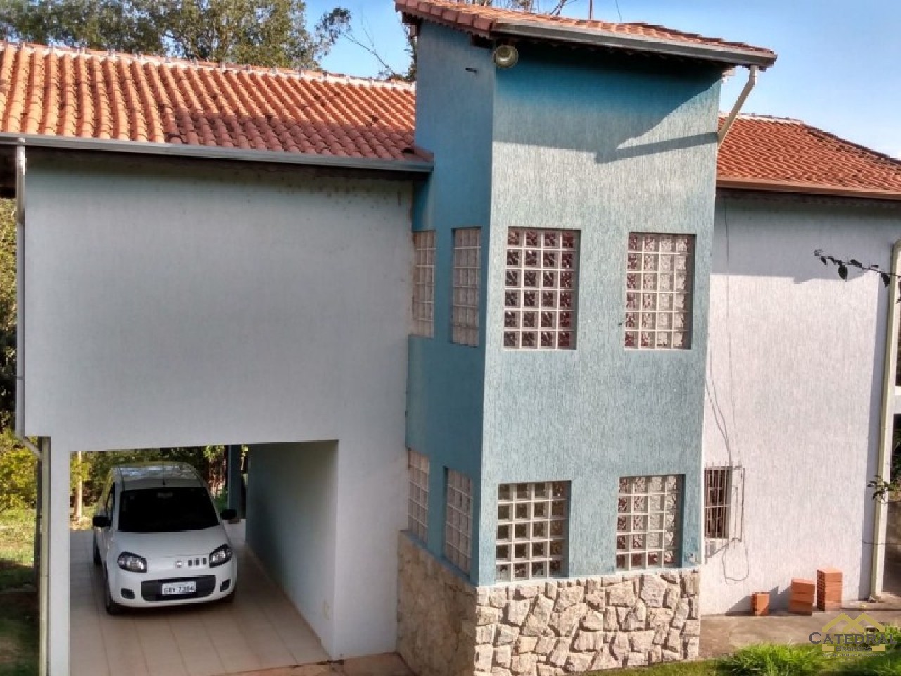 Sobrado à venda com 4 quartos, 1000m² - Foto 1