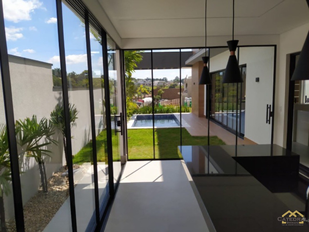 Casa de Condomínio à venda com 3 quartos, 320m² - Foto 14