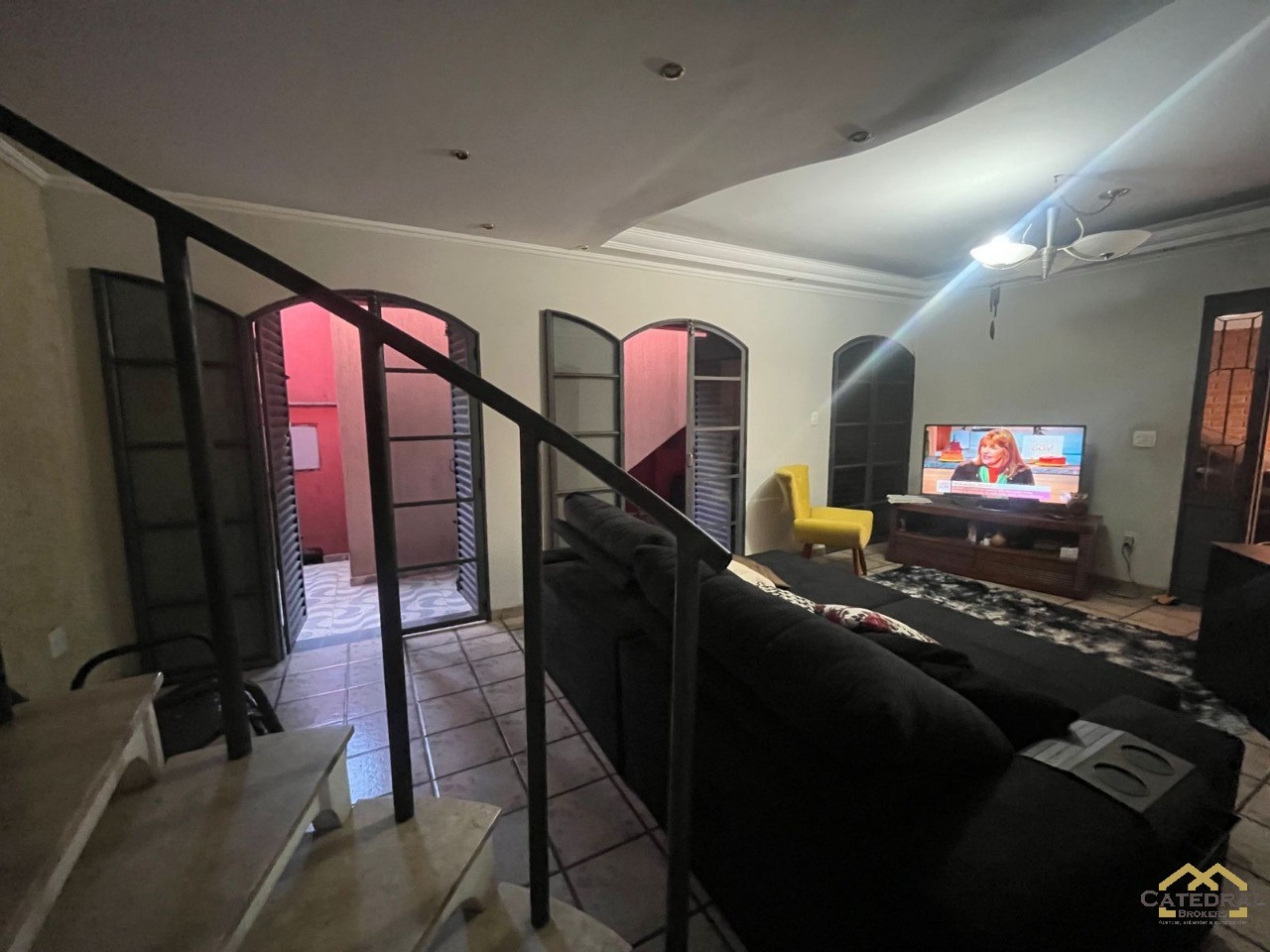 Casa para alugar com 3 quartos, 281m² - Foto 6