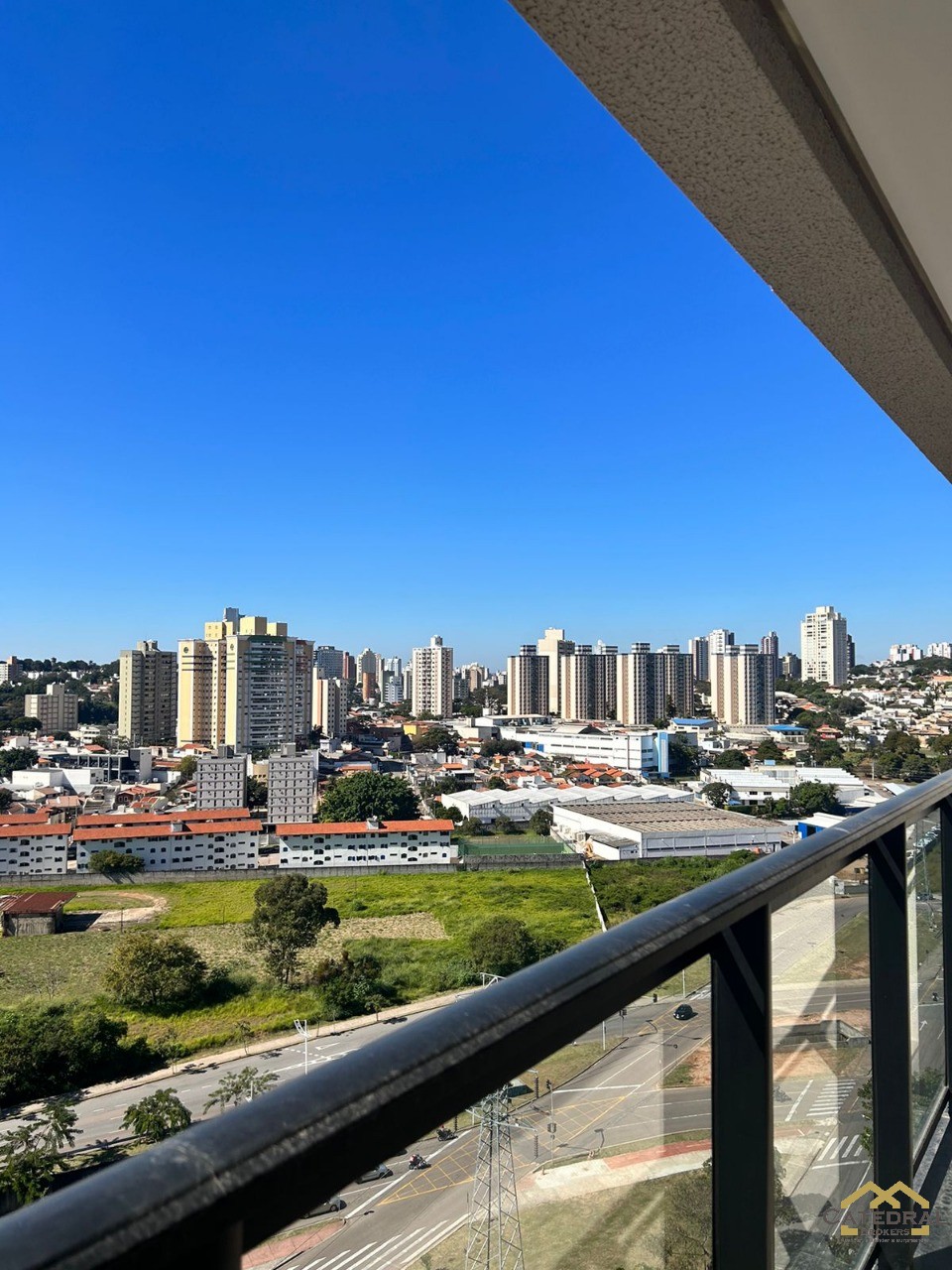 Apartamento para alugar com 3 quartos, 143m² - Foto 2