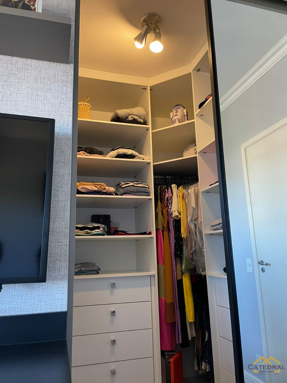 Apartamento à venda com 2 quartos, 65m² - Foto 17