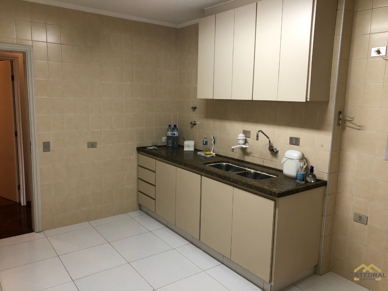 Apartamento à venda com 3 quartos, 190m² - Foto 18