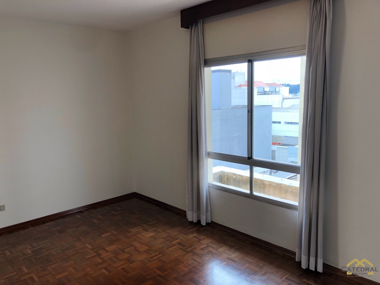 Apartamento à venda com 3 quartos, 190m² - Foto 6