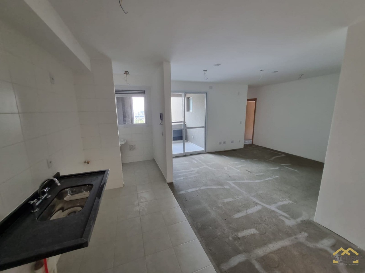 Apartamento à venda com 3 quartos, 98m² - Foto 1