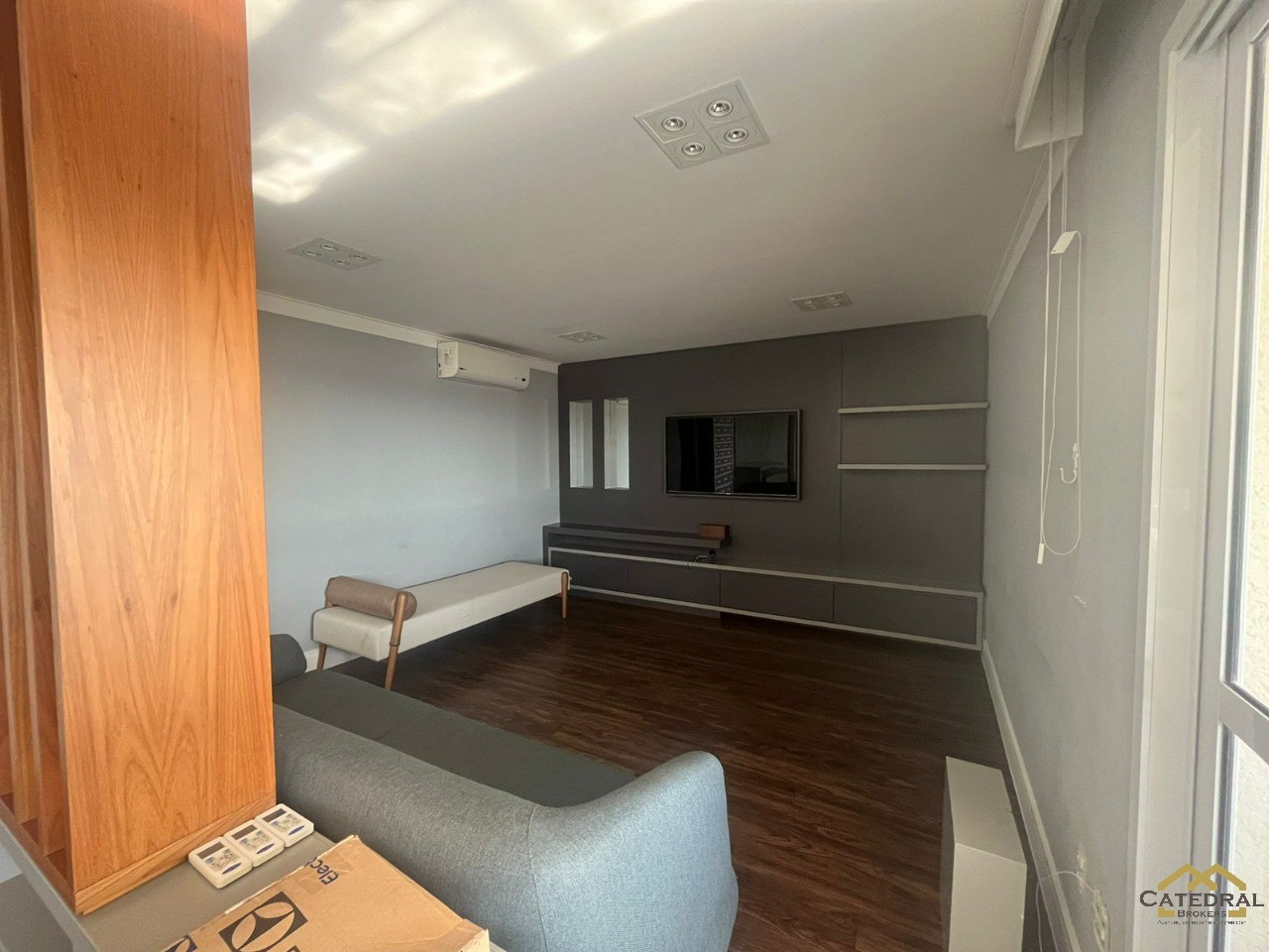 Apartamento à venda com 4 quartos, 216m² - Foto 4