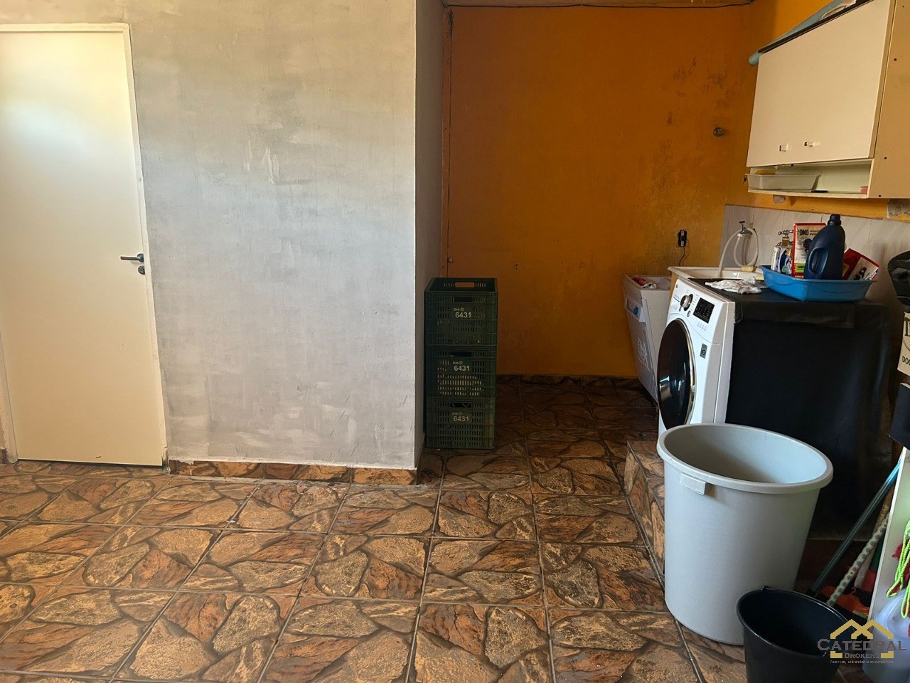 Casa à venda com 2 quartos, 150m² - Foto 6