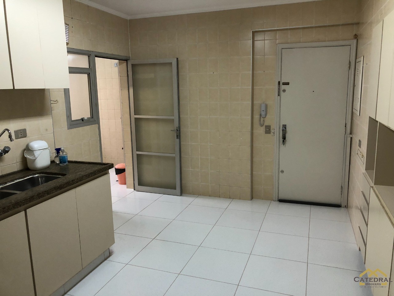 Apartamento à venda com 3 quartos, 190m² - Foto 17