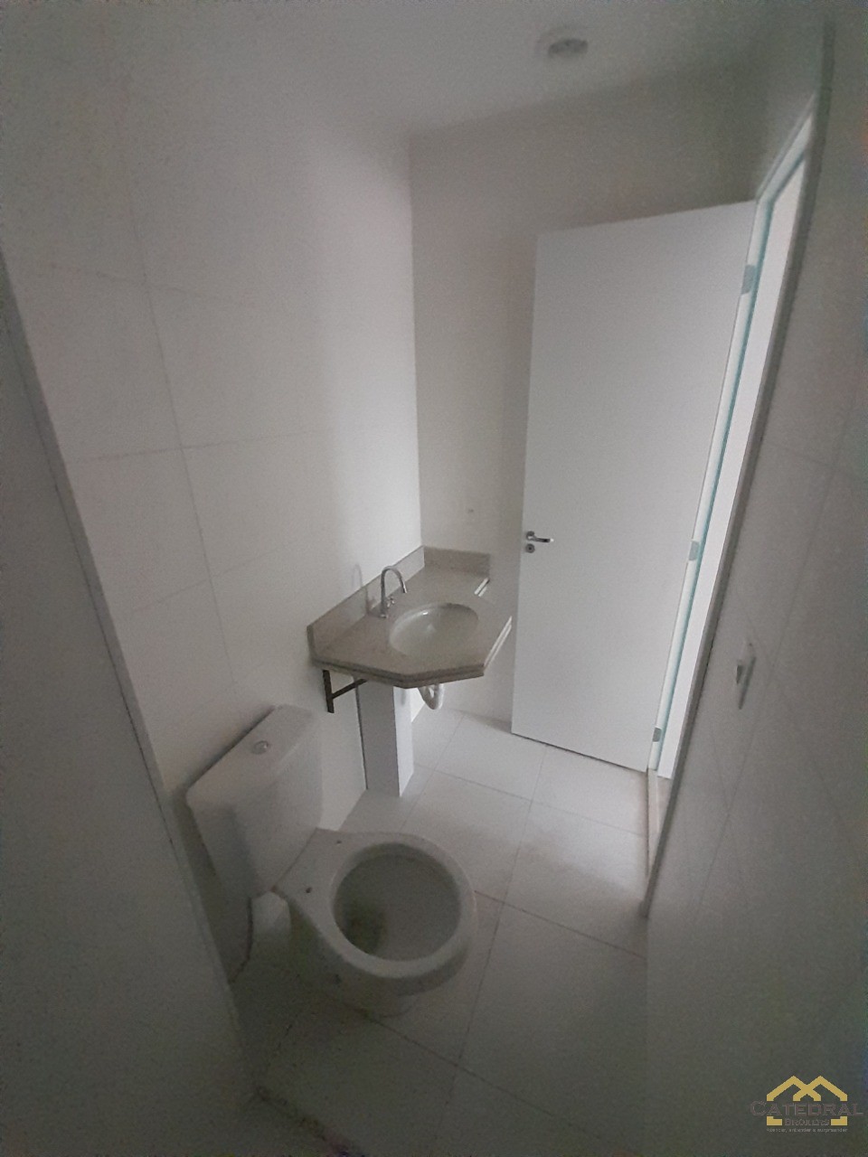 Apartamento à venda com 2 quartos, 57m² - Foto 15