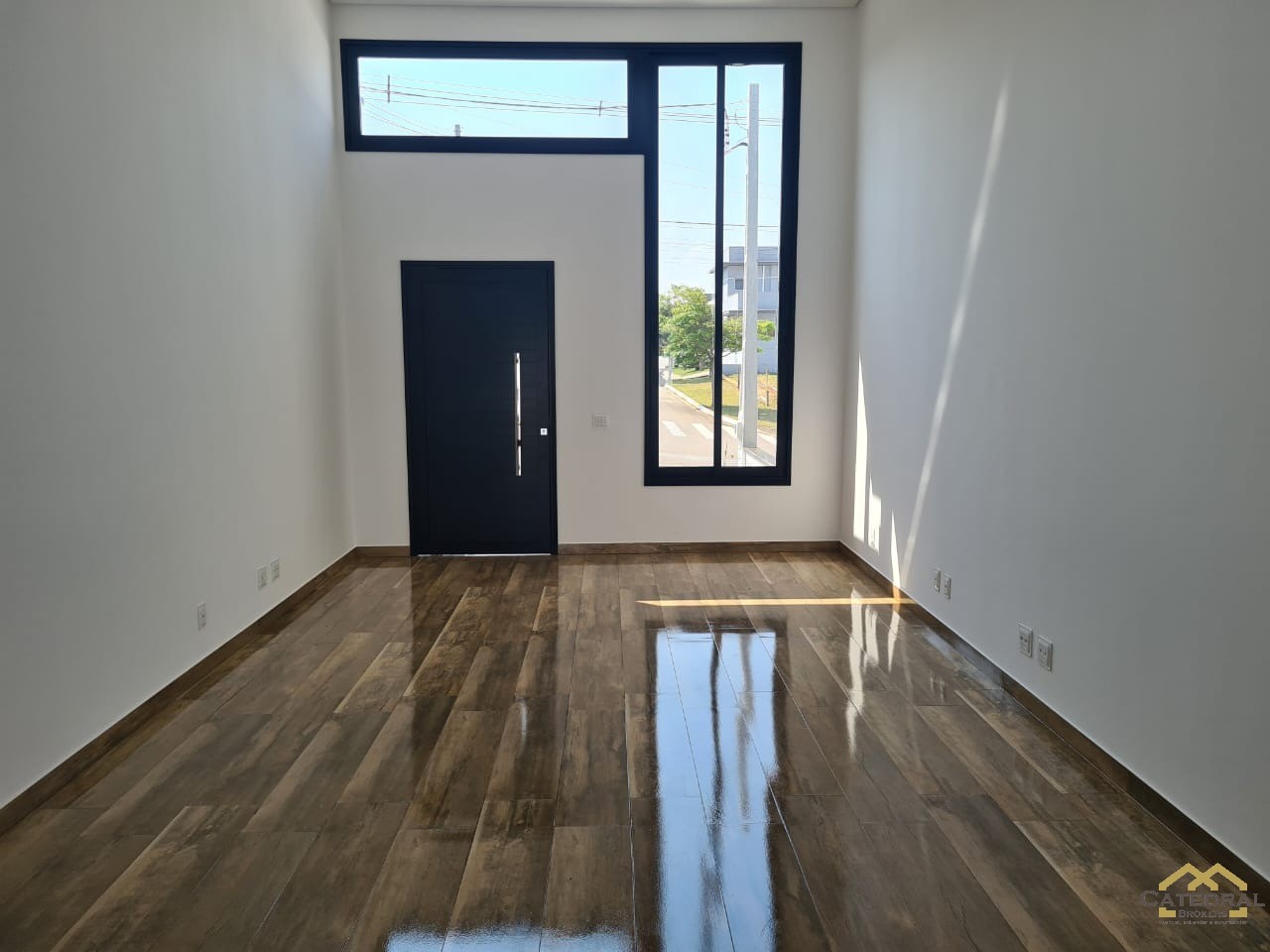 Casa à venda com 3 quartos, 166m² - Foto 2