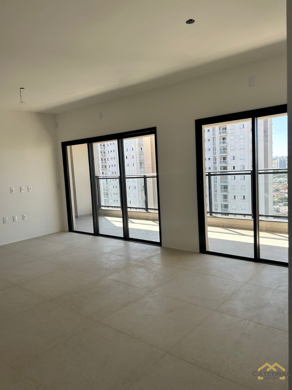 Apartamento para alugar com 3 quartos, 143m² - Foto 4