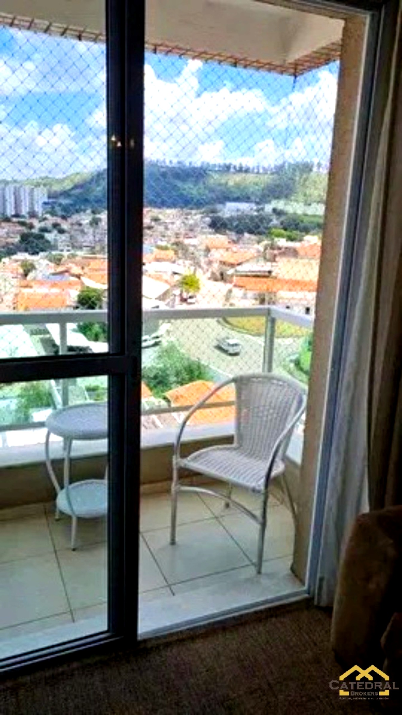 Apartamento à venda com 3 quartos, 80m² - Foto 4