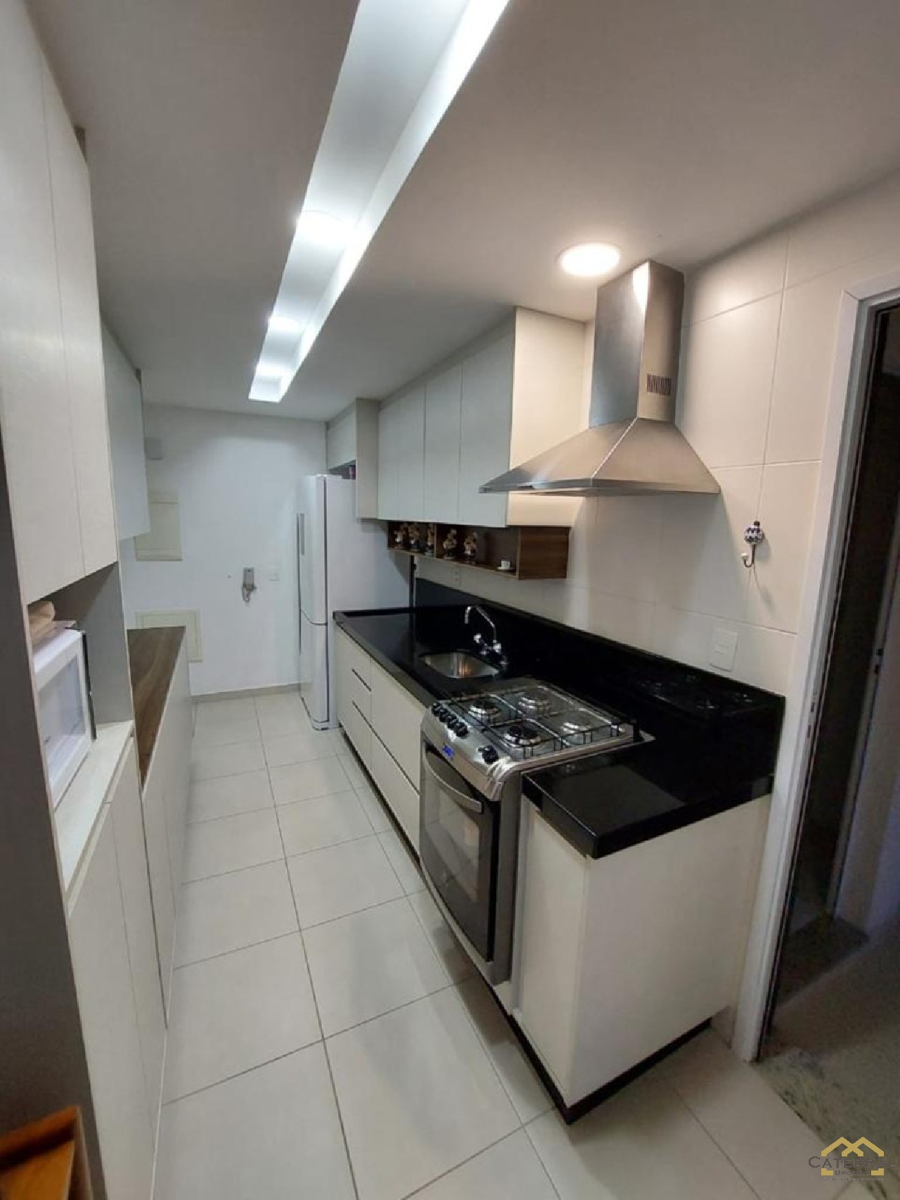 Apartamento à venda com 3 quartos, 141m² - Foto 7