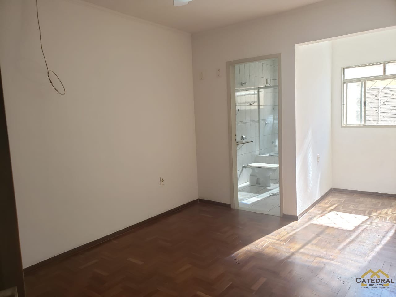 Casa à venda com 4 quartos, 250m² - Foto 5