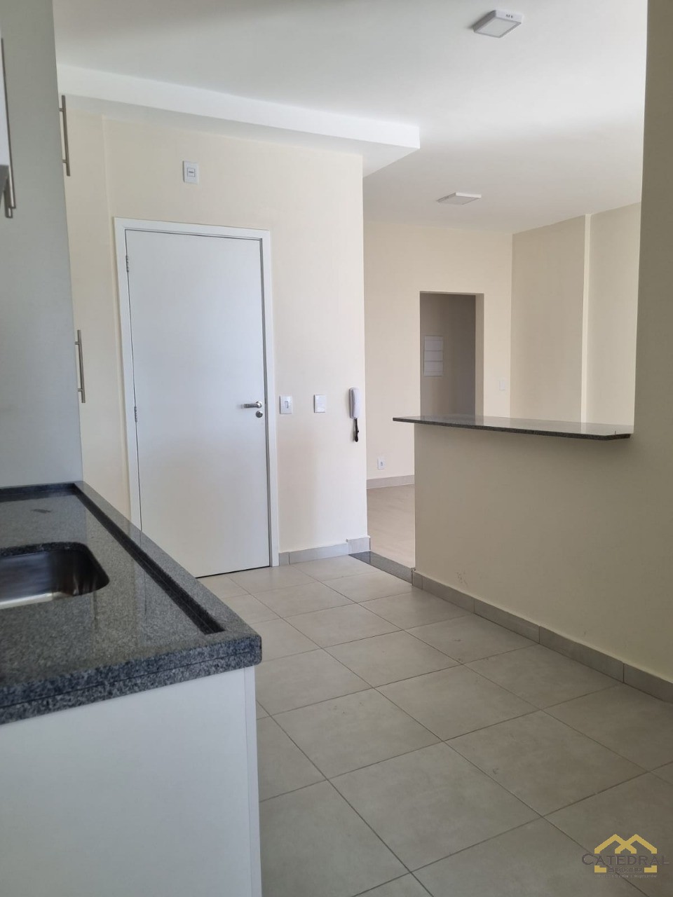 Apartamento para alugar com 3 quartos, 130m² - Foto 7