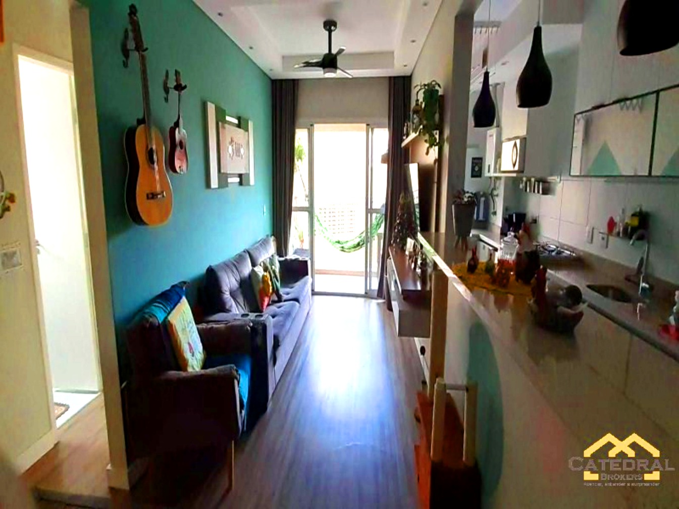 Apartamento à venda com 2 quartos, 64m² - Foto 3