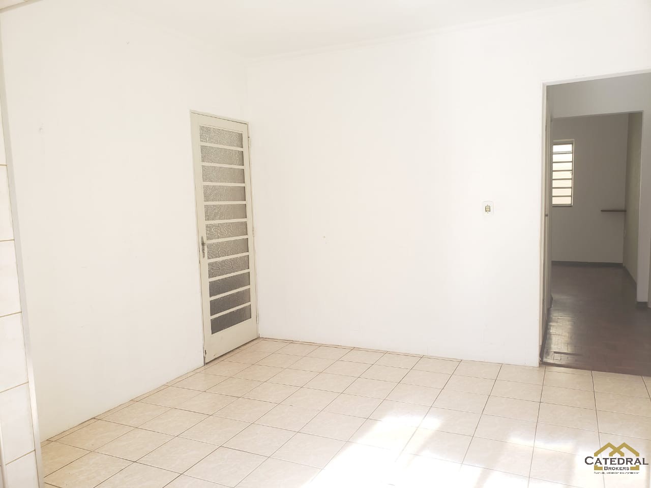 Casa à venda com 4 quartos, 250m² - Foto 18